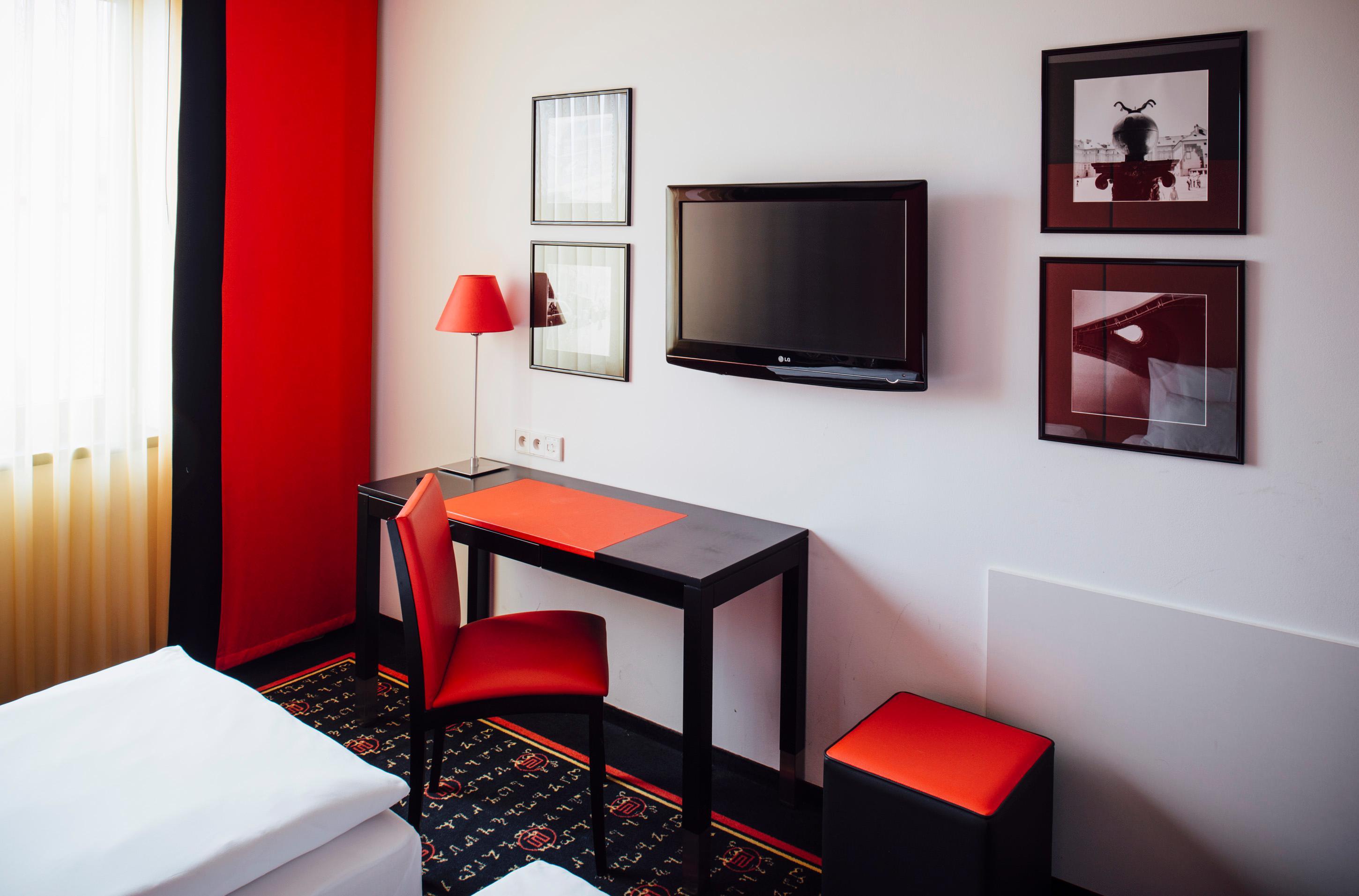 Vienna House Easy By Wyndham Pilsen Hotel Exterior photo