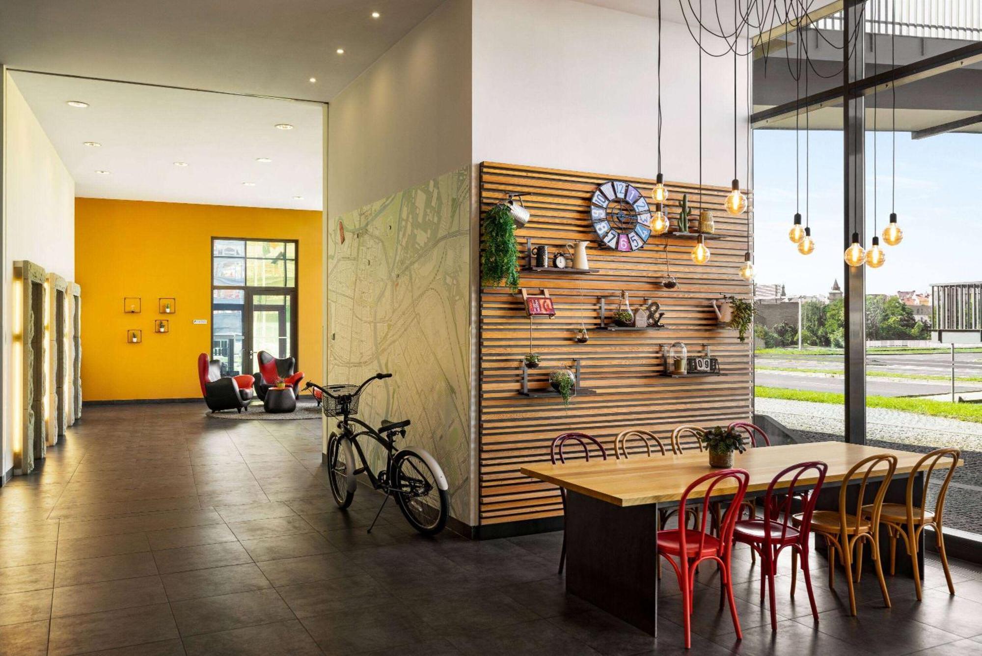 Vienna House Easy By Wyndham Pilsen Hotel Exterior photo
